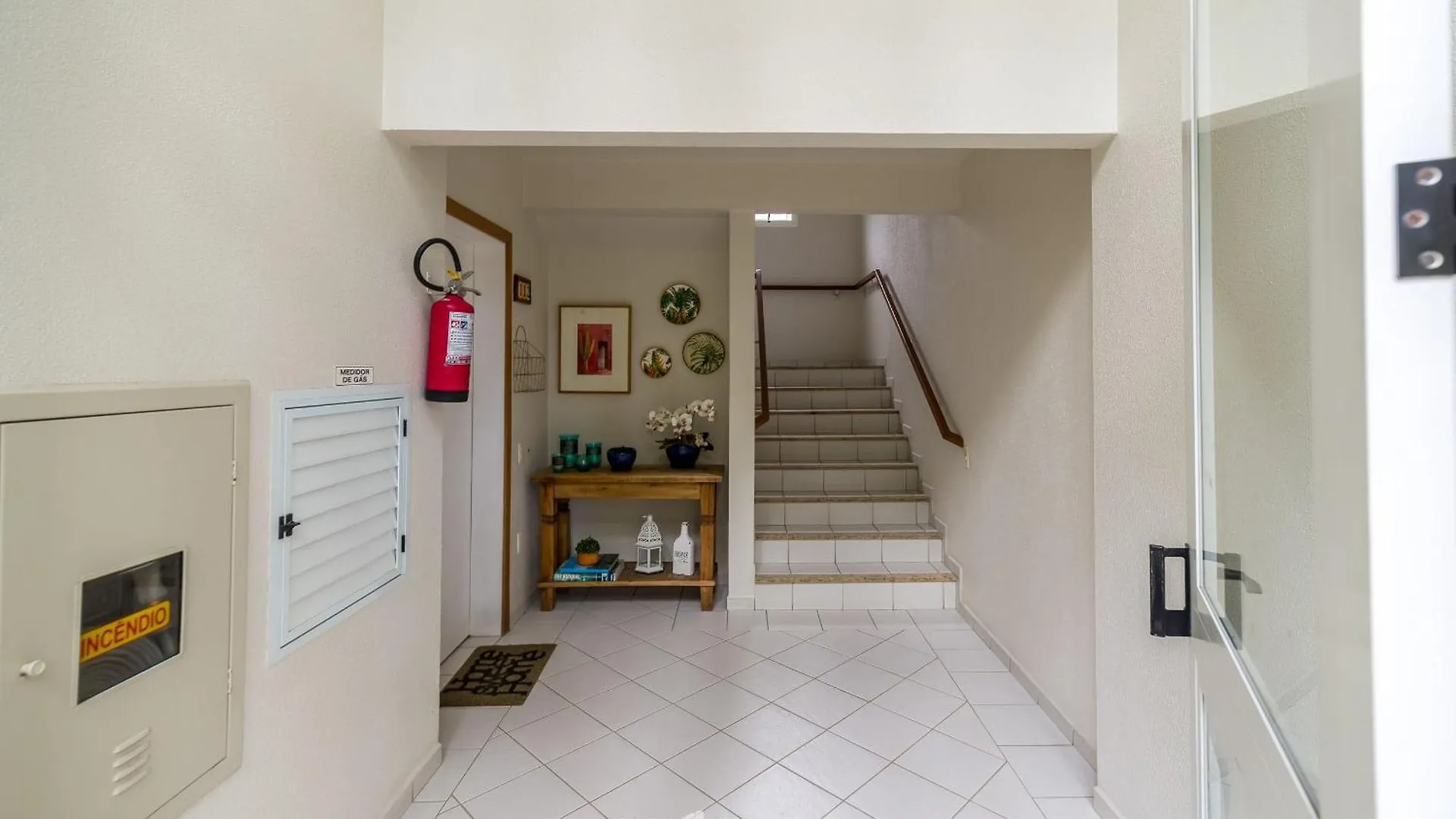 Apartamentos A 450M Da Lagoa Da Conceicao - Crm Florianopolis