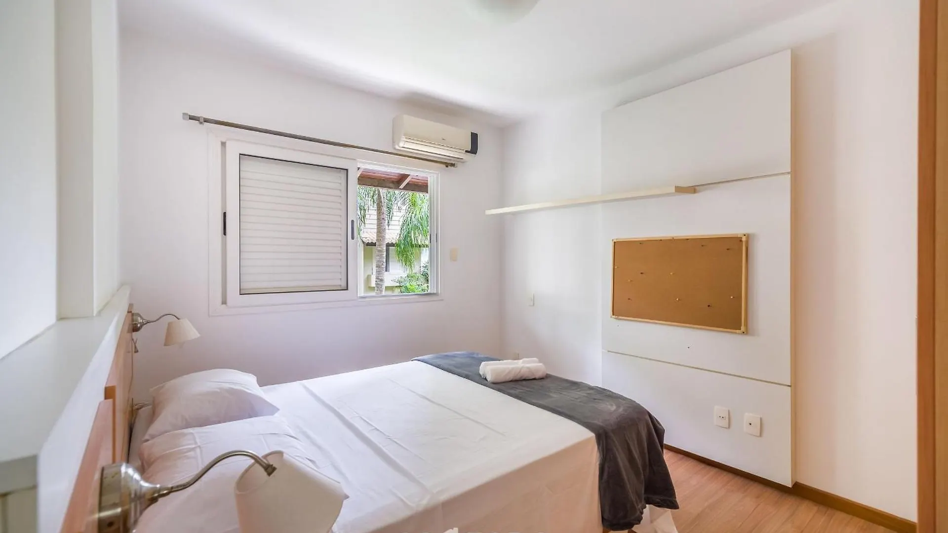Apartamentos A 450M Da Lagoa Da Conceicao - Crm Florianopolis 0*,  Brazil