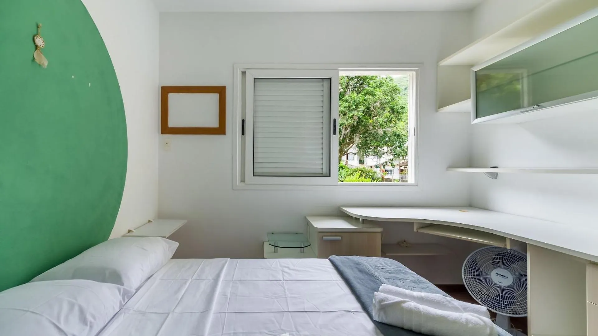 Apartamentos A 450M Da Lagoa Da Conceicao - Crm Florianopolis Brazil