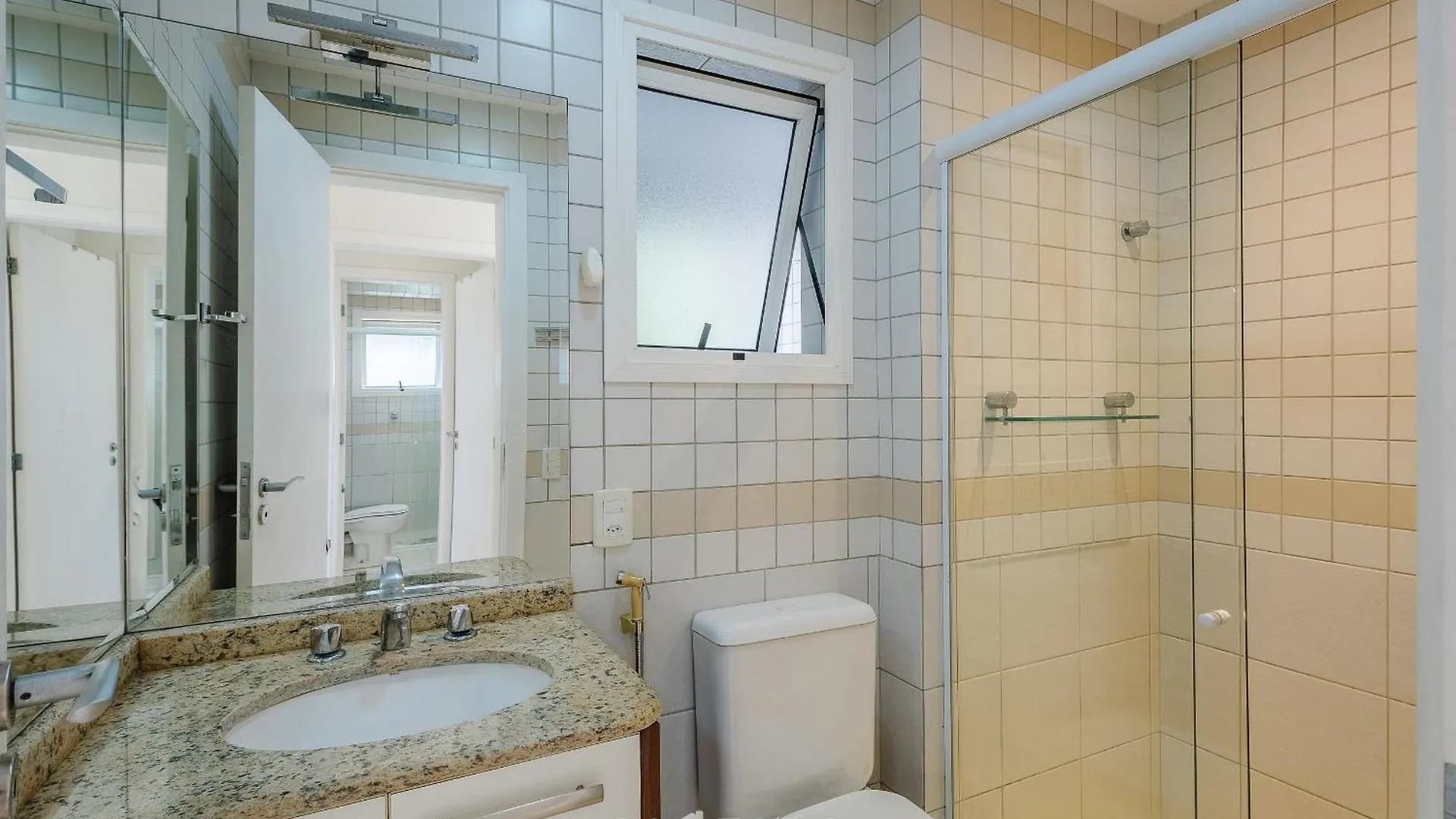 Apartamentos A 450M Da Lagoa Da Conceicao - Crm Florianopolis