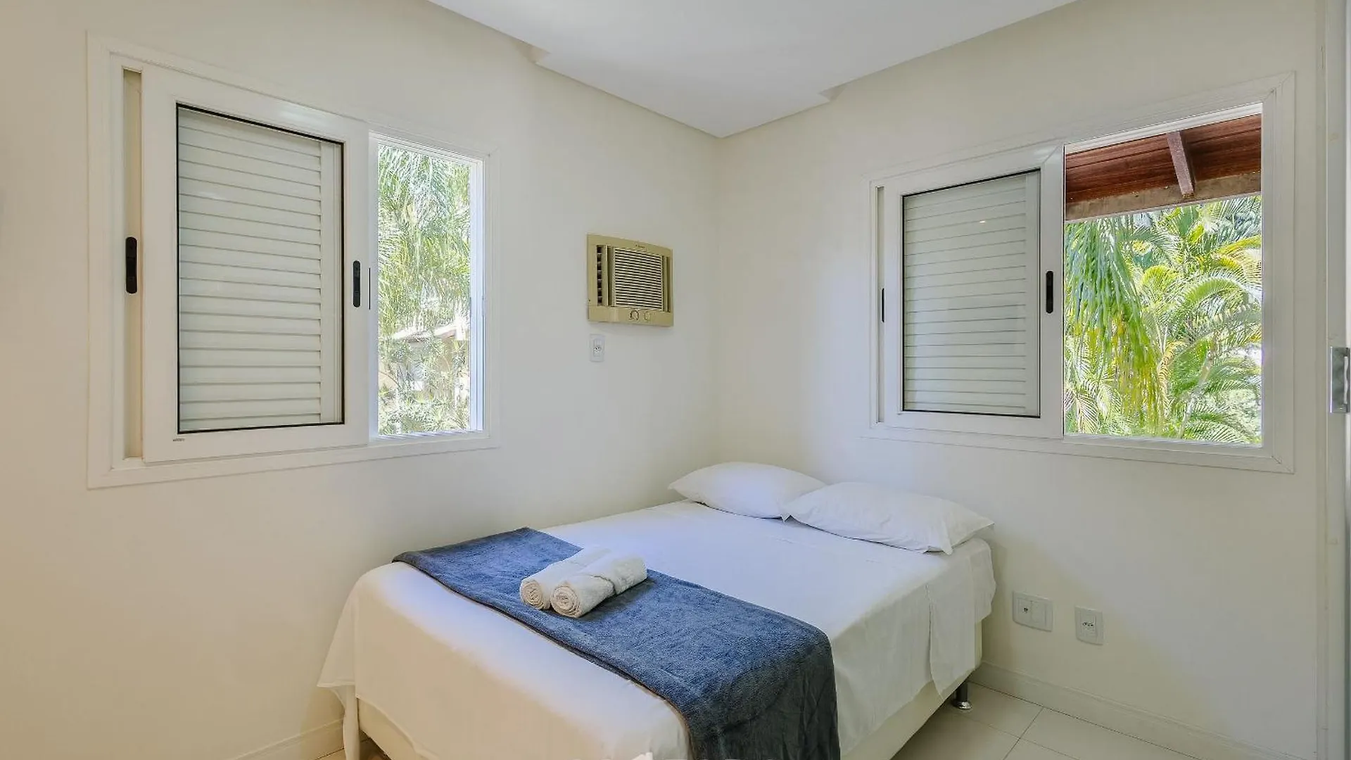 Apartment Apartamentos A 450M Da Lagoa Da Conceicao - Crm Florianopolis Brazil